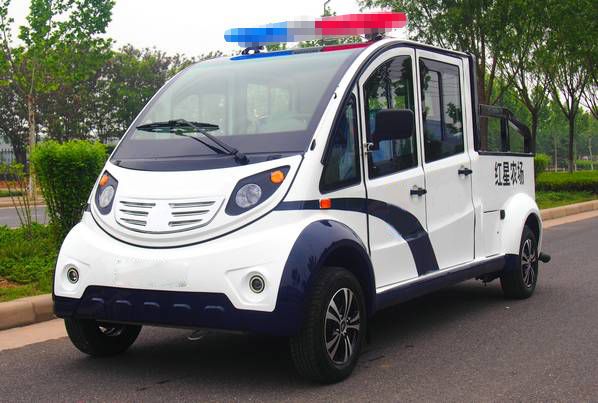 4座皮卡电动巡逻车